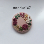 刺繍ブローチ