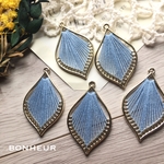 【送料無料】刺繍糸  リーフ型  金属チャーム  2pcs