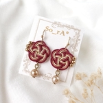 《シャンパンゴールドビーズと梅結び》 水引＊ピアス/イヤリング 〜 "和"をもっと身近に感じるアクセサリー 〜