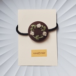 【再販】刺繍ヘアゴム🌷　no.344  くるみボタン　💛送料無料💛　