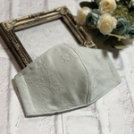 再販♡新作♡三層マスク　オールシーズン　コットン レース   刺繍　花柄　ローズ　薄いミントグリーン　おしゃれ　春用マスク　インナーマスク　マスクカバー　母の日　上品マスク