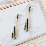 クリアイエロー×ブラックのヴィンテージドロップピアス