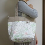 （リバティ）ファスナ―付きショルダーバッグL♪