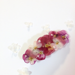 赤いビオラの押し花バレッタ