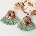 ボタニカル刺繍とフリンジ
