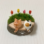 チューリップとねこ