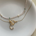 "C"necklace   ワンポイント　ゴールドネックレス