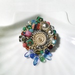 Czech Beads Reunion　巻き貝のビーズ刺繍ブローチ