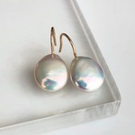 nanmy様専用　テリテリ　虹色バロックパールのフックピアス