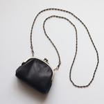 がま口財布・小物入れ　チェーン付き　牛革BLACK