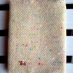 犬の刺繍ブックカバー
