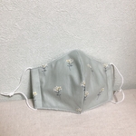 【大人用・小さめ】　吸湿冷感加工　立体布マスク（小さめ〜普通）　布マスク　花柄　人気　おしゃれ　シック　ライトモスグリーン