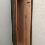 古材のスリムラック