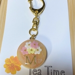 お値打ち品！フラワーブーケキーホルダー(レース)