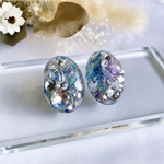 glass oval butterfly blue multi Earrings