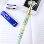 スターフラワーがいっぱい❋ダイヤ付き𑁍ハーバリウムシャーペン (レジン)-緑色-