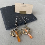 866.オレンジ🍊アクリルバー×チェーン⛓大人カジュアルピアス lensa