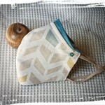 スモークカラーのマスク フィルターポケット付き 大きめマスク