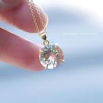 グリーンアメジスト(プラシオライト)/ヌーディーな大粒ネックレス