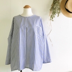 爽やかストライプシンプルなロングTシャツ