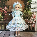 ヘッドドレス付きワンピース　いちご柄　ミント系　ブライス、リカちゃん