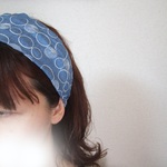 **サークル刺繍　サックス　ゆるターバン　コーデのアクセントに　ヘアバンド　