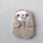 【再販】もふもふ動物ぬいぐるみポーチ（カーキベージュなまけもの）