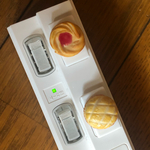 ミニチュア＊コンセントキャップ＊絞りだしクッキーとメロンパン