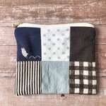 パッチワーク風の刺繍ポーチM【シナモン】A