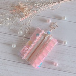 フリルが可愛いリール付きキーケース