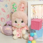 かぶりものをしたうさちゃん