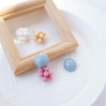 2Way＊くすみブルー×チェコビーズのお花　選べるカラー　ピアス〔金属アレルギー対応〕