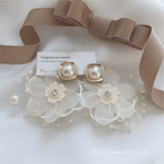 フラワーレース　パールシャワーピアス♡イヤリング