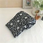 6重ガーゼマフラーフェイスタオル*モノトーンフラワー*monotone*フラワーガーデン*ネイビー*お布団ガーゼ*汗拭き*日焼け防止