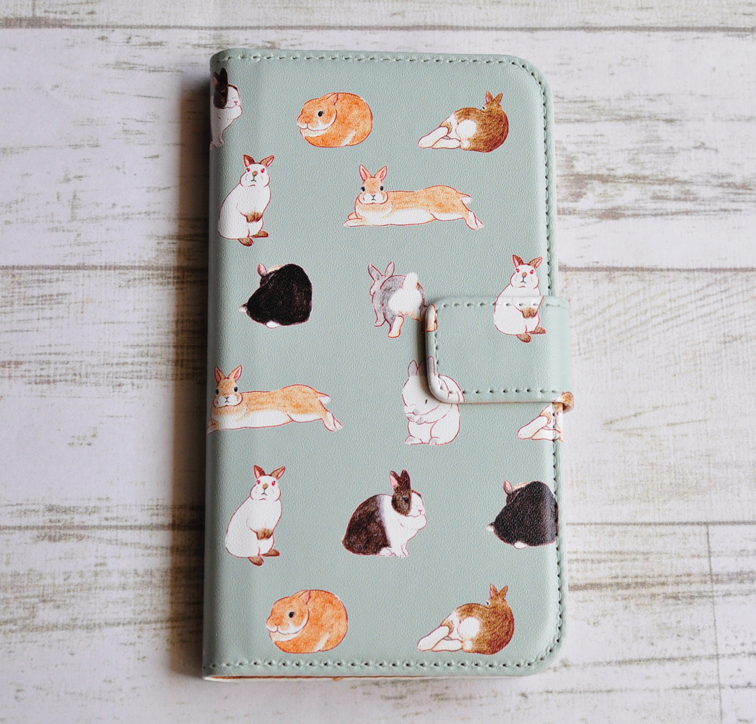 うさぎの手帳型スマホケース - スタジオレッキス | minne 国内