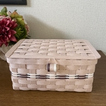 【送料込み】(受注製作)マスクケース  蓋つきかご　ムースピンク　クラフトバンド