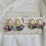white shell× blue flower ribbon ピアス　イヤリング