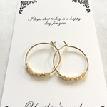 マットゴールドのフープピアス