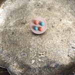 レザーブローチ ボタン