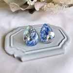glass drop aurora hydrangea blue Earrings