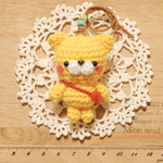 お魚ポシェットしたにゃんこちゃん😸