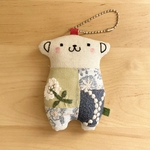 ミナペルホネン 犬みたいなくまのぬいぐるみ ٭ バッグチャーム.60