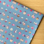 50*50【オックス】マカロンキャット／ブルー《 生地 オックス生地 コットン 綿 ねこ ネコ 猫 動物 アニマル マカロン お菓子 スイーツ ケーキ 青 水色 COTTONCANDY 中厚手 》