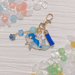 マグロをいただきにゃ！！！ 白猫お魚ガブリ付き キーホルダー＊