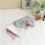 大人乙女のちょっと上品なガーゼハンカチ*リバティ調フラワー*Liberty調flower*ピンクブルー*パッチ仕立て*コンパクト*手洗い