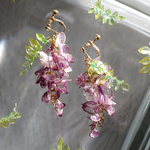 ゆらゆら揺れる藤の花