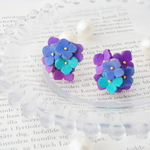 - 耳元に咲く- 紫陽花　イヤリング（ピアス）