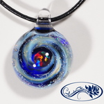 【Yasuda Glass】 ガラスの小宇宙 ブラックオパール ペンダント　No.BM1229S