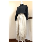 セール　　再販💕リネン100%生地タック入りサーカスパンツ