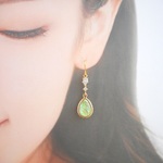オーロラドロップ×輝くジルコニアの上品イヤリング/ピアス✨（秋・シンプル・雫・クリア・揺れる ゆらゆら・ミントグリーン・大人可愛い）
